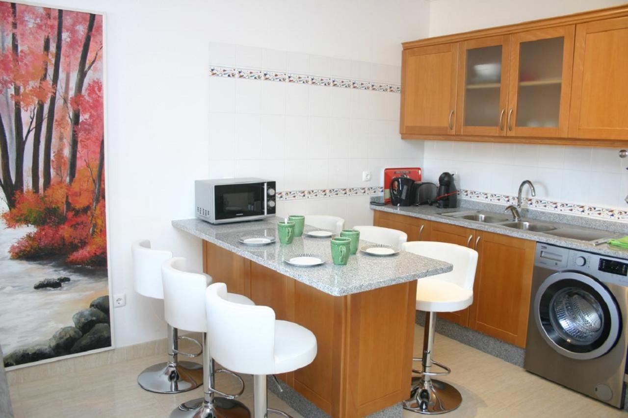 Apartamento Luminoso Urb. Quinta Das Palmeiras 포르체스 외부 사진